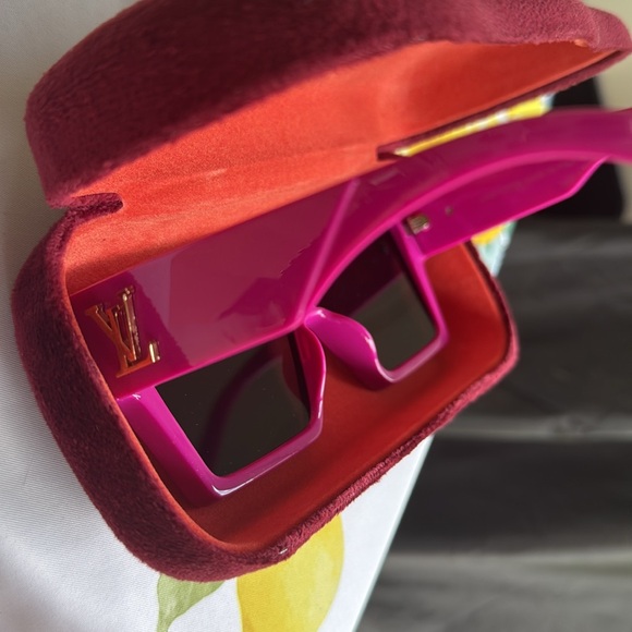 Fashion inspired sunglasses - Picture 4 of 4